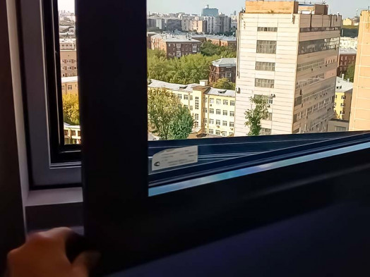 ограничитель открывания видео